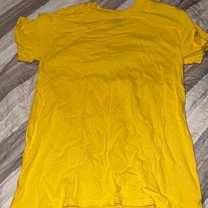 Plain yellow t shirt